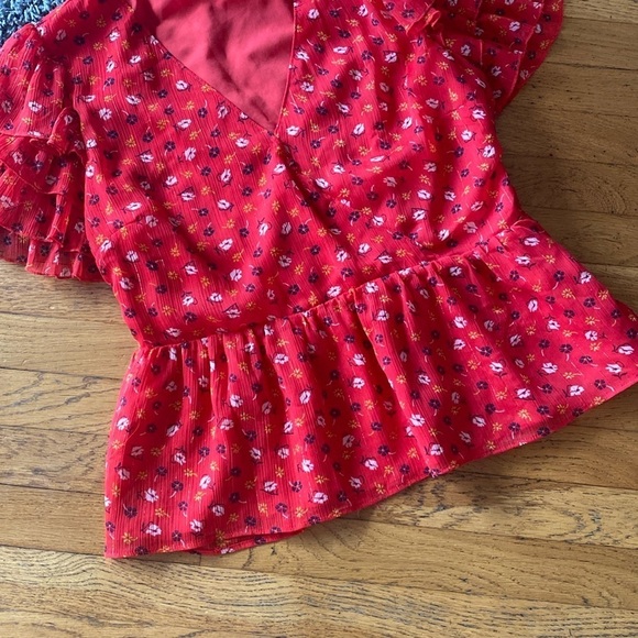 Madewell Red Tiered-Sleeve Peplum Top in Metallic Prairie Posies - Picture 8 of 17